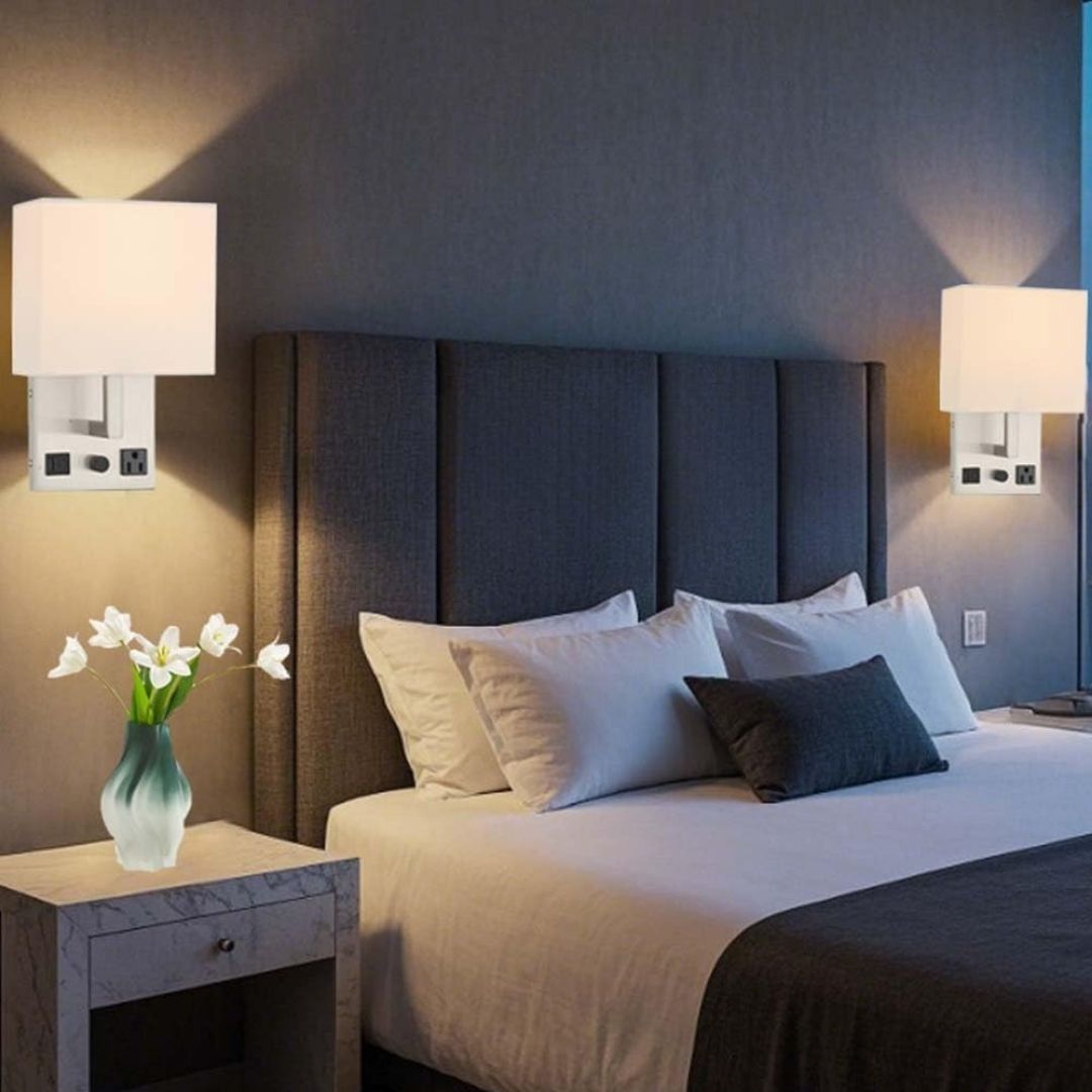 Daan - Wandlamp met USB-poorten en Stopcontact